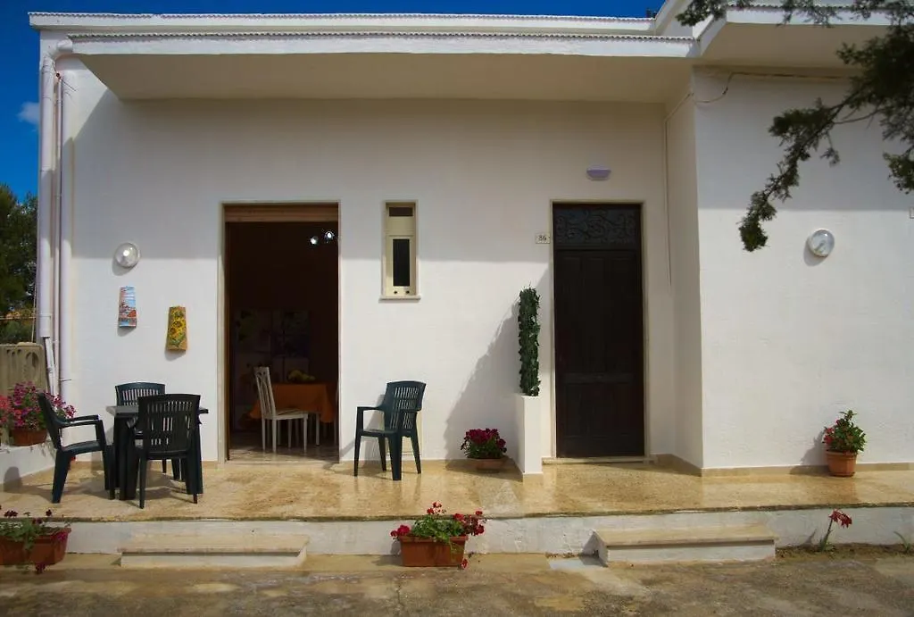 Casa vacanze Monolocale Il Fenicottero Villa Marsala Italia